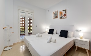 2 Schlafzimmer, Bügeleisen/Bügelbrett, kostenloses WLAN