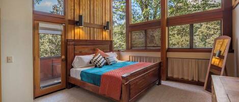 Tabla de planchar con plancha, wifi gratis y ropa de cama