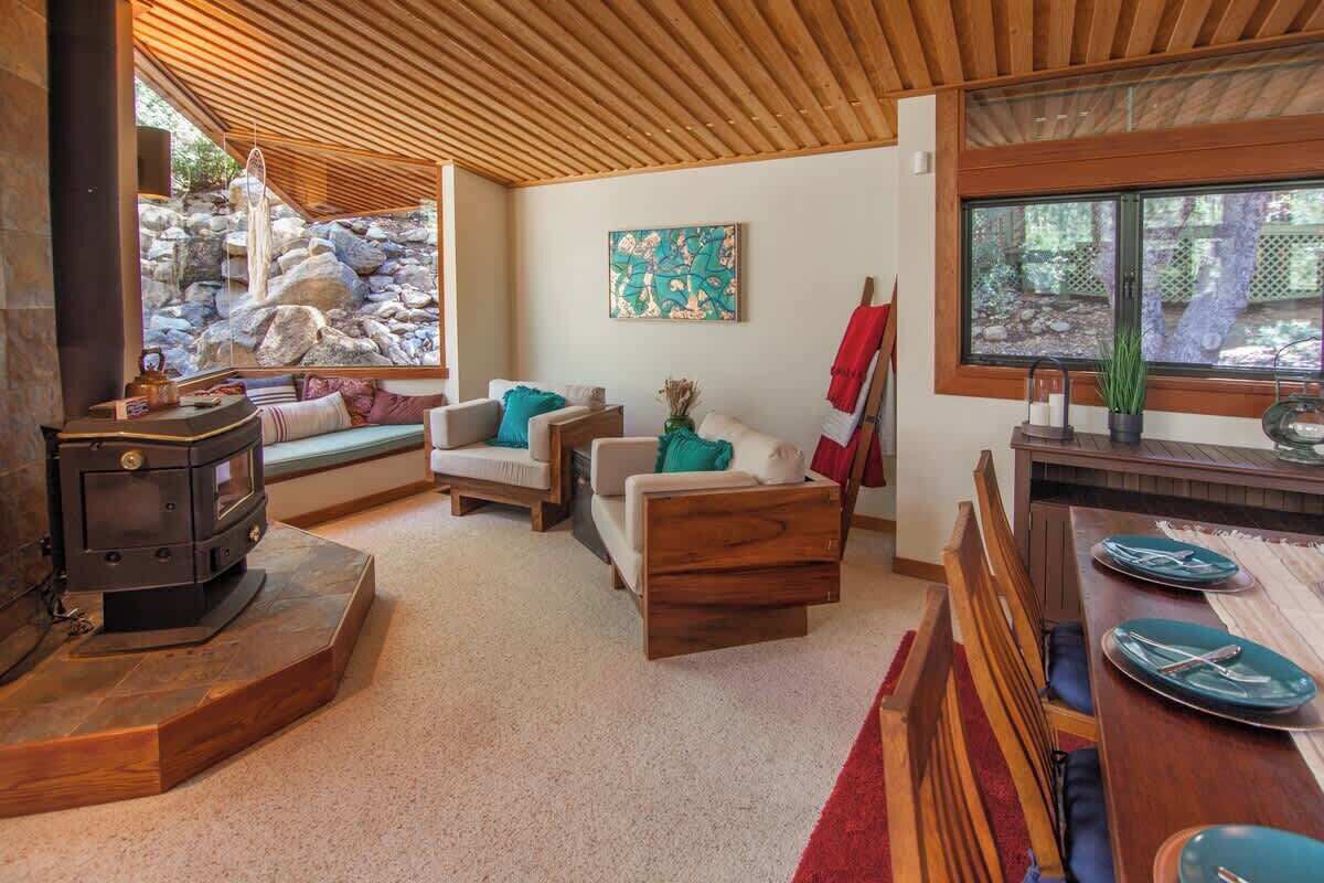 電視、壁爐、 辦公室