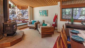 電視、壁爐、 辦公室