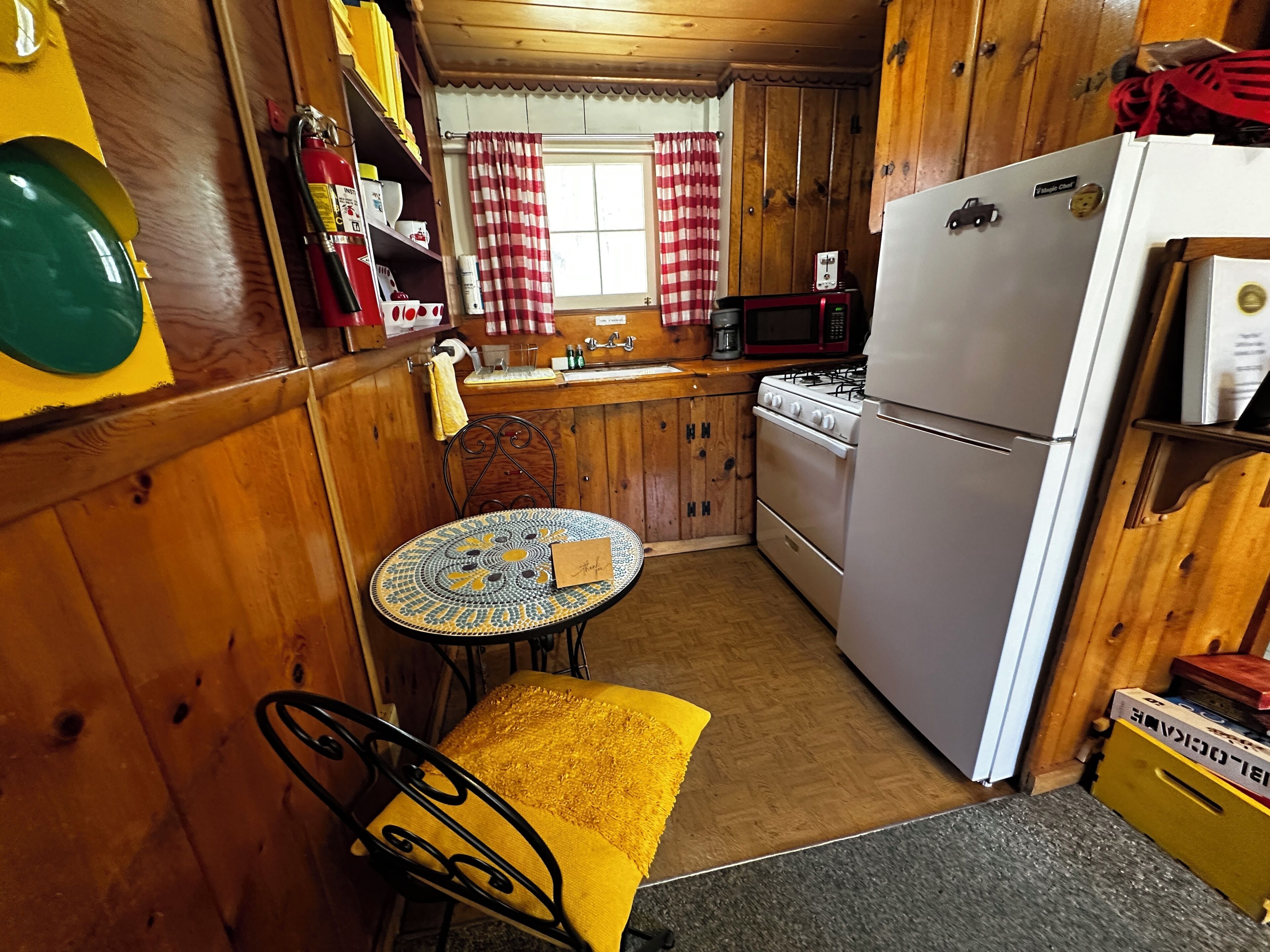Fridge, microwave, cookware/dishes/utensils