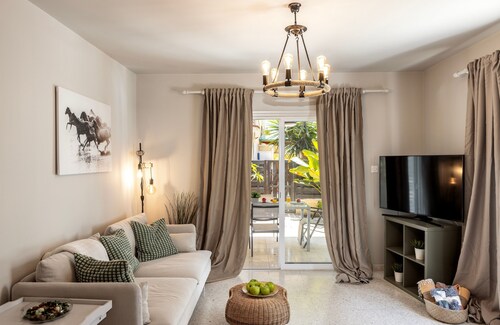 Anas Kiti Seaside Villa