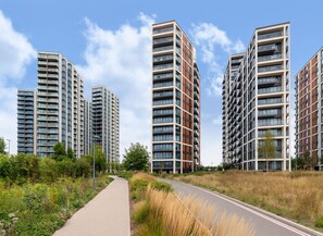 Exterior - 2 Bed Apartment in Woolwich (London)