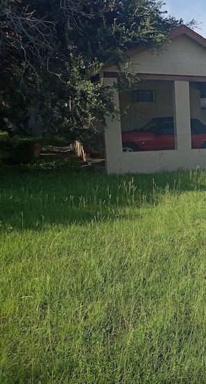 Front of property - Homes-N-Courts  (Sanford)