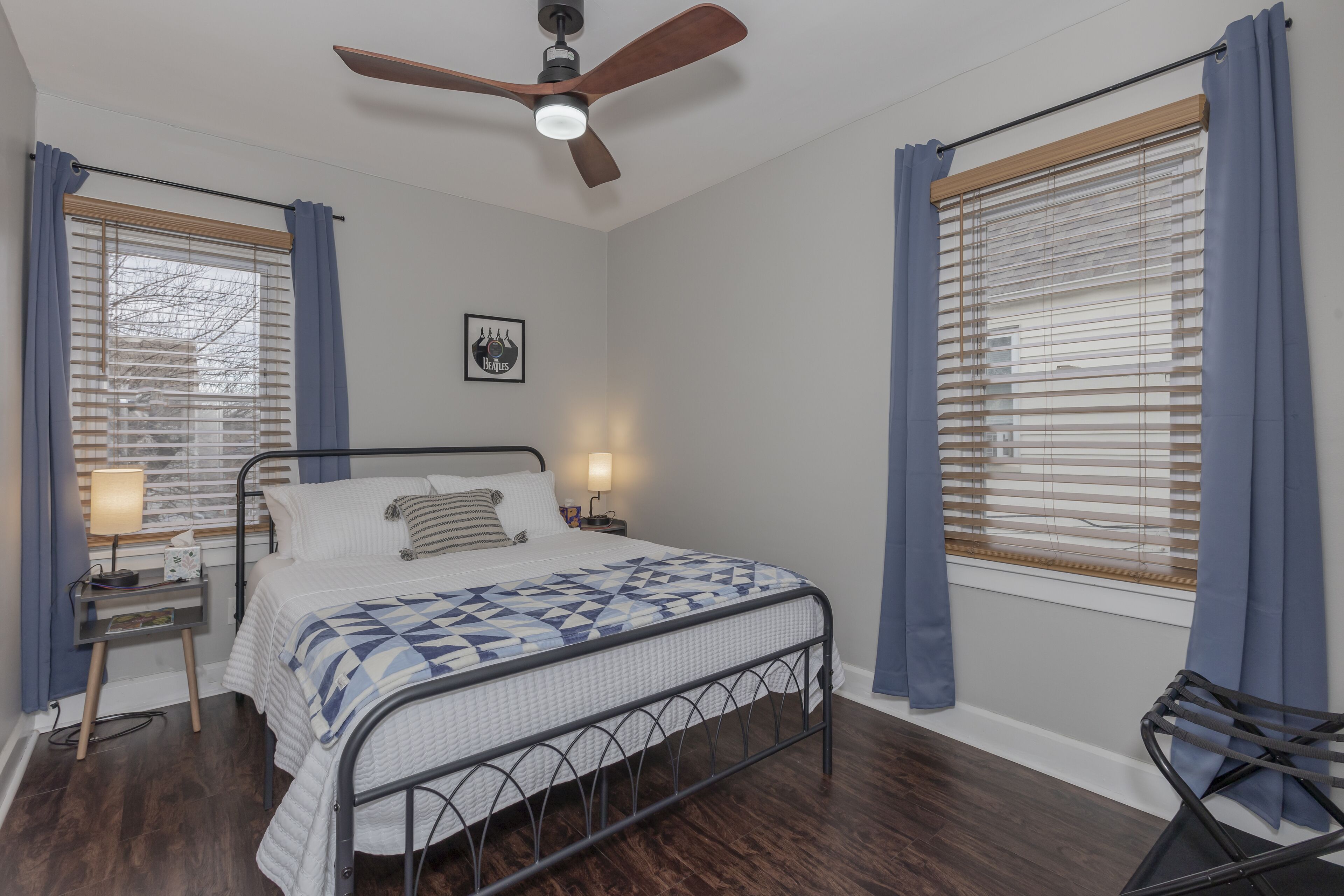 3 bedrooms, iron/ironing board, WiFi, bed sheets