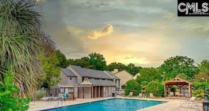 Quiet Corner Unit with Deck Overlooking the Saluda River