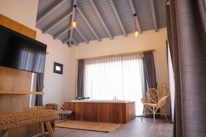 特級客房 | 迷你吧、房內夾萬、手提電腦工作空間、免費 Wi-Fi