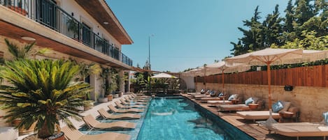 季節性室外游泳池