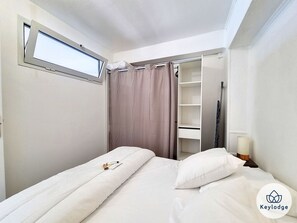 2 bedrooms, iron/ironing board, free WiFi