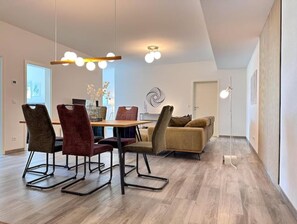 Dining - Appartio-110 M2-6 Pers-kh Nähe (Villingen-Schwenningen)