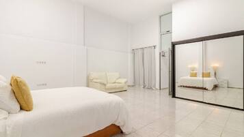 2 quartos, ferros/tábuas de passar roupa, Wi-Fi de cortesia