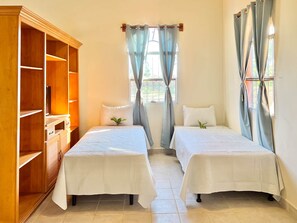 1 bedroom, WiFi - Pearl Cove Casita @ Dixon Cove (Dixon Cove)
