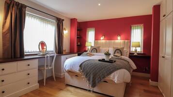 3 bedrooms, individually decorated, individually furnished, free WiFi