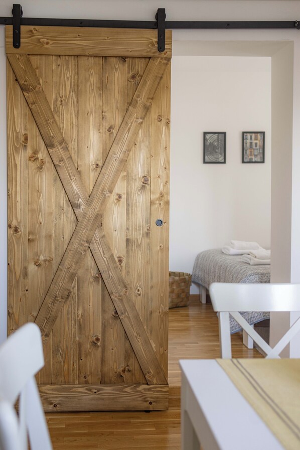 1 chambre, fer et planche à repasser, Wi-Fi, draps fournis