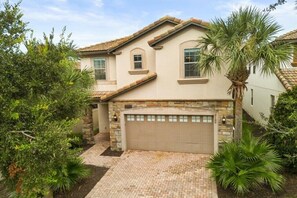 Exterior - 7 Bedroom/ 5.5 Bathroom Windsor at Westside (2100 RD) (Kissimmee)