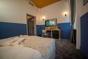 슈피리어 더블룸 | 객실 내 금고, 책상, 노트북 작업 공간, 암막 커튼