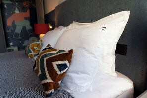 In-room safe, desk, laptop workspace, blackout drapes - Maria Luisa by INTROVERT HOTELS (Sofia)