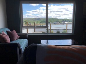 2 slaapkamers, een strijkplank/strijkijzer, gratis wifi, beddengoed