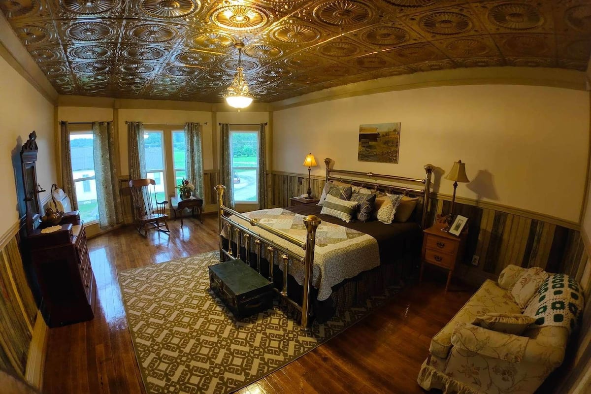 Klassieke kamer, 1 kingsize bed | Individueel gedecoreerd, individueel gemeubileerd