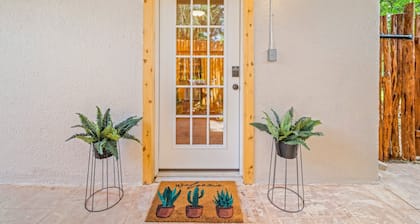 Charming old world Spanish Casita