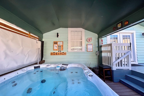 Bain à remous extérieur