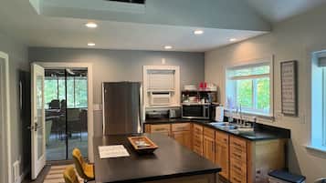 Fridge, microwave, coffee/tea maker, toaster