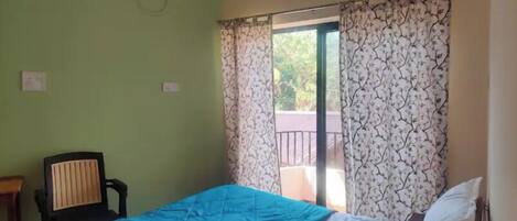 1 bedroom, WiFi, bed sheets