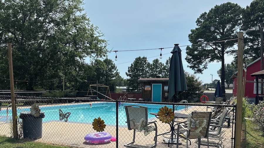 Sportsman's Lodge