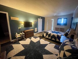 1 habitación, decoración personalizada y muebles diferentes 