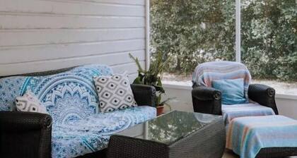 Quaint Cottage on an Old Florida Orange Grove