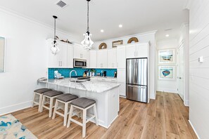 Fridge, microwave, oven, stovetop - Steps To Beach & Lagoon, Overlooks Pool, Balcony Gulf Views, 4BR House, Sleep 12 (Gulf Shores)