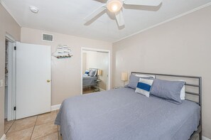 2 bedrooms, iron/ironing board, WiFi, bed sheets