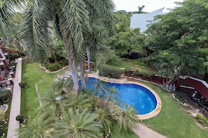 Pool - Renovated condo with private terrace in Tamarindo - 3min walking from the beach (Tamarindo)