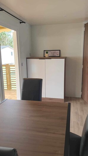 تناول الطعام