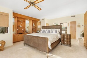4 bedrooms, desk, iron/ironing board, free WiFi