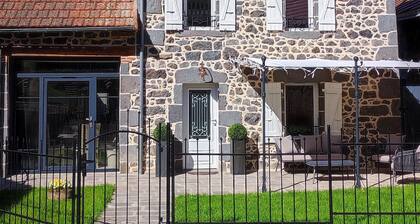 Maison Charmante Avec Jardin Clos