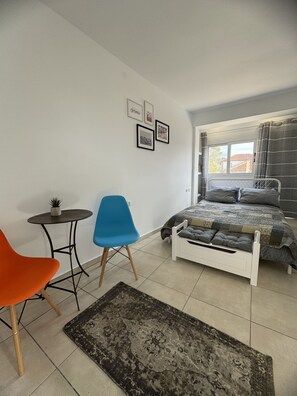 1 camera, Wi-Fi, lenzuola