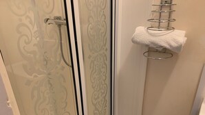 Classic Single Room
