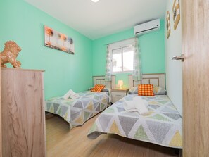 3 bedrooms, iron/ironing board, free WiFi, bed sheets
