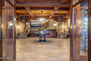 Interior - Luxury 3BR Beaver Creek Bachelor Gulch Penthouse Next to Ritz -Week of 6/14/25 (Avon)