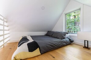 1 Schlafzimmer, Schreibtisch, WLAN, Bettwäsche