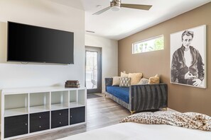 5 Schlafzimmer, Bügeleisen/Bügelbrett, WLAN, Bettwäsche