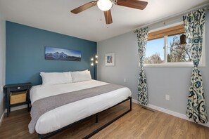 House, Multiple Beds, Hot Tub, Garden View (919 Grant Avenue) | 4 bedrooms, individually decorated, individually furnished, free WiFi - Cozy Mountain Retreat in Downtown With Hot Tub and Bikes (Loveland)