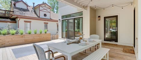 House, Multiple Beds, Patio, Garden View (616 Peterson St*) | Outdoor dining