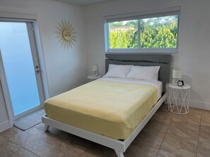 3 chambres, fer et planche à repasser, Wi-Fi, draps fournis