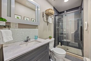 Bathroom - The Fox Den in Old Town! Pool, Sauna & Game Room (Fort Collins)