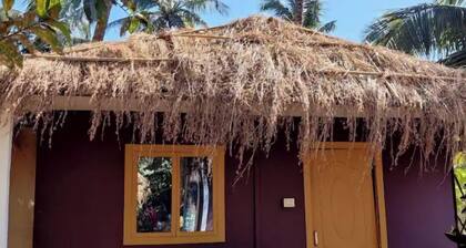 Cottage at The Bodhi Village - min walk from Beach.