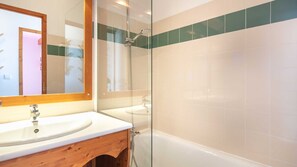 Bathtub - App 4 pers superbe vue sur les montagnes  (Chamrousse)