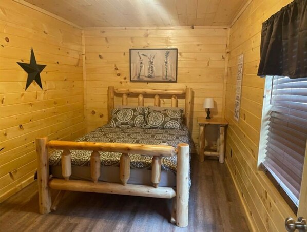 3 bedrooms, bed sheets