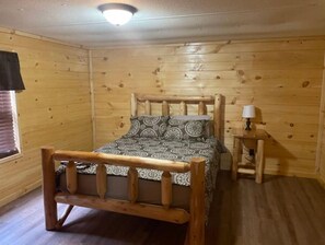 3 bedrooms, bed sheets